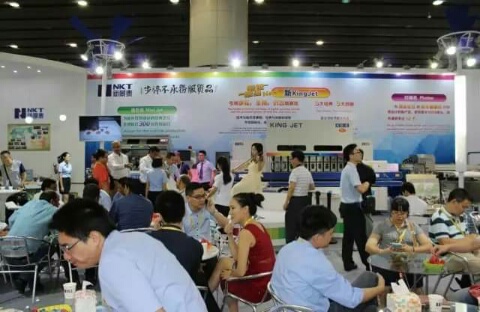 Hiệp hội và các doanh nghiệp tham quan triển lãm Ceramics China 2016